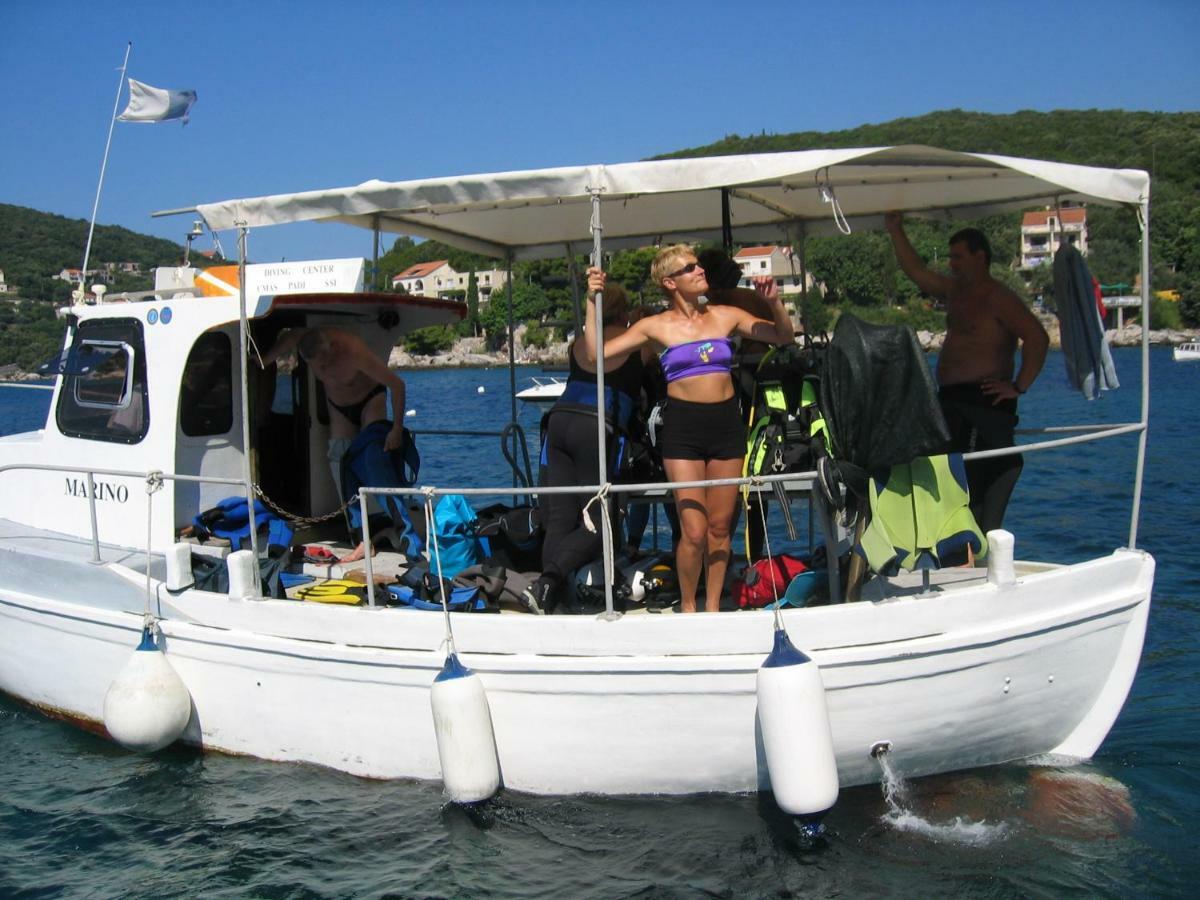 מולונאט Diving Apartments מראה חיצוני תמונה